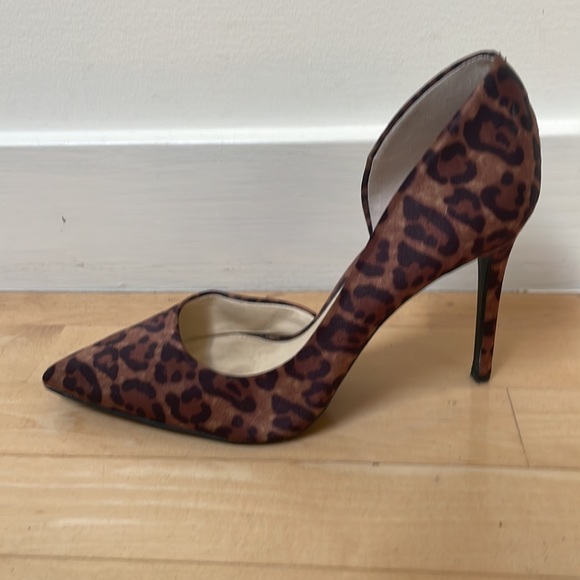 Jessica Simpson Leopard Print Heels - Picture 4 of 9